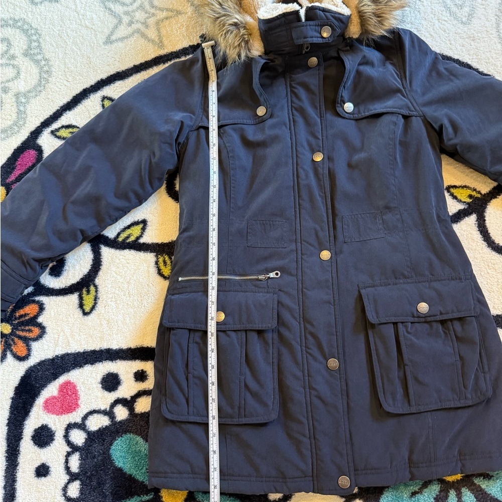 🧥 DKNY Navy Quilted Lined Parka Jacket - Medium - Detachable Faux Fur Hood - Picture 16 of 16